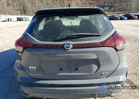 2021 Nissan Kicks Sr z USA, uszkodzony, nr VIN 3N1CP5DV1ML562576